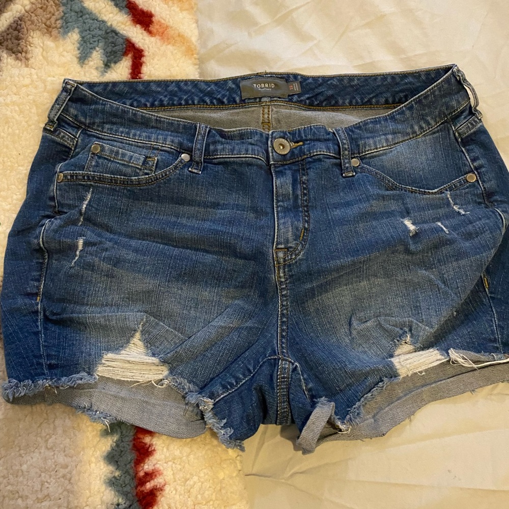 Torrid Size 16 Distressed Denim Shorts